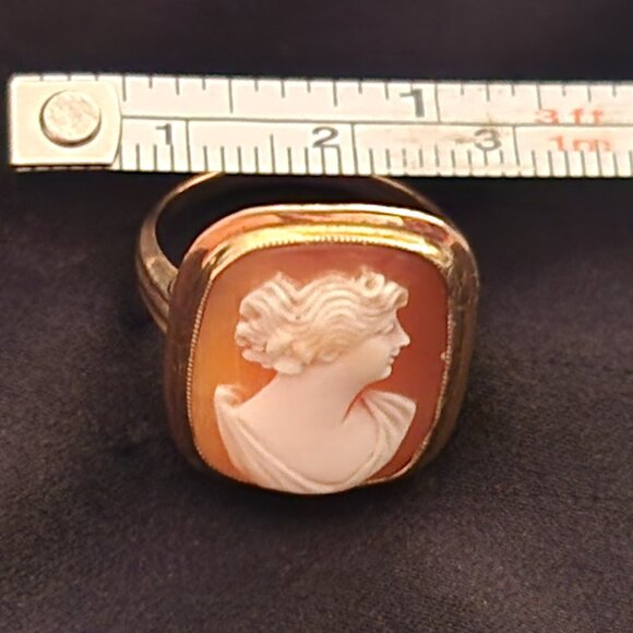 Vintage Mid-Century Cameo 10k Yellow Gold Ring Size 8 - Picture 7 of 7